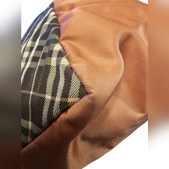 Burberry Blue Label XL Mauve Tote & COA - Picture 9 of 14